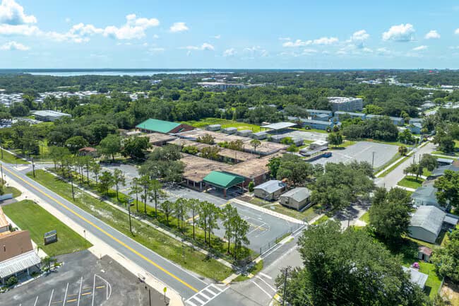 North Lakeland, FL