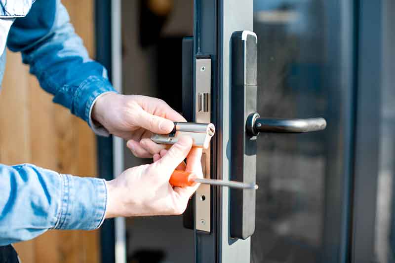 Lock Change & Installation